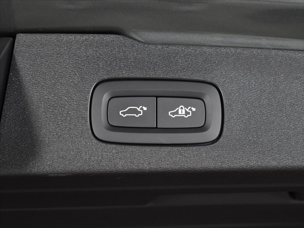 Volvo V60 Kombi 2,0 l 145 kw