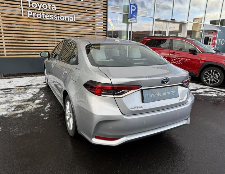 Toyota Corolla Sedan 1,8 l 72 kw