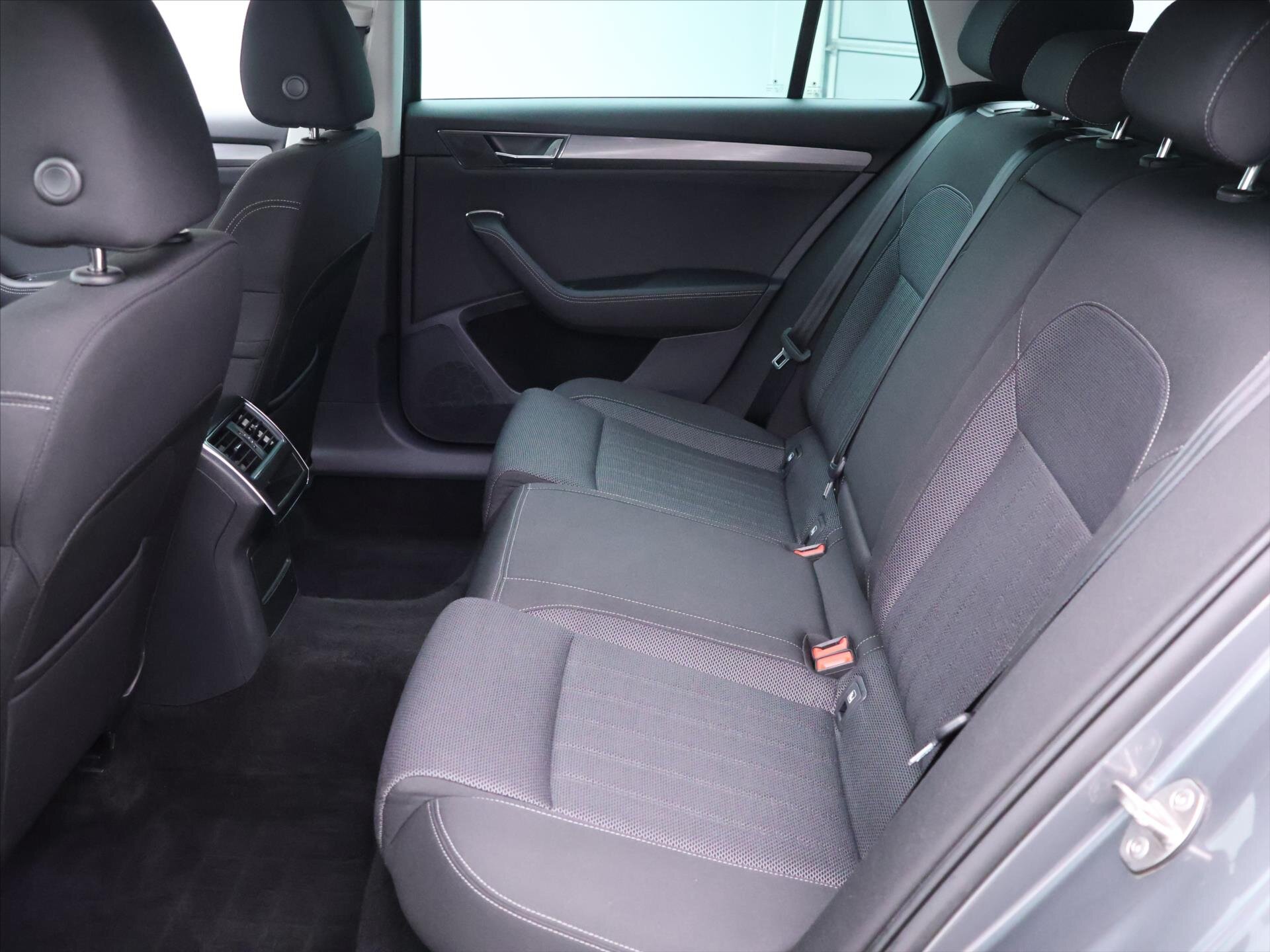 Škoda Superb Kombi 2,0 l 147 kw