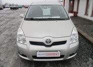 Toyota Corolla Verso 2