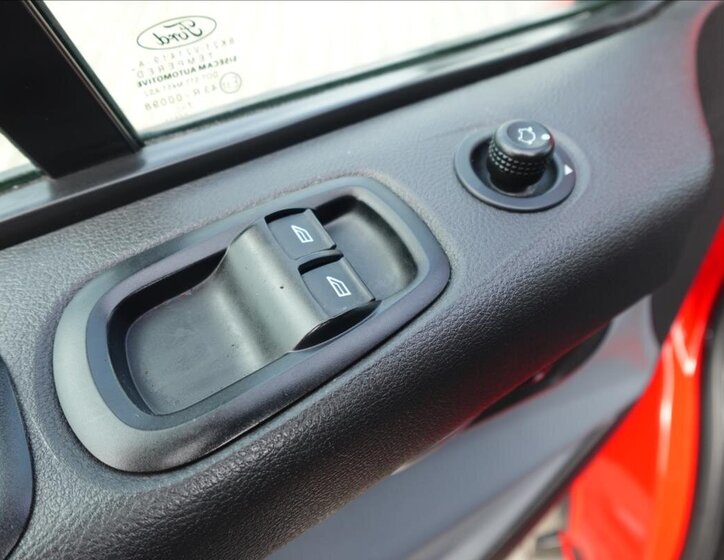 Ford Transit Custom Ostatní 2,0 l 77 kw