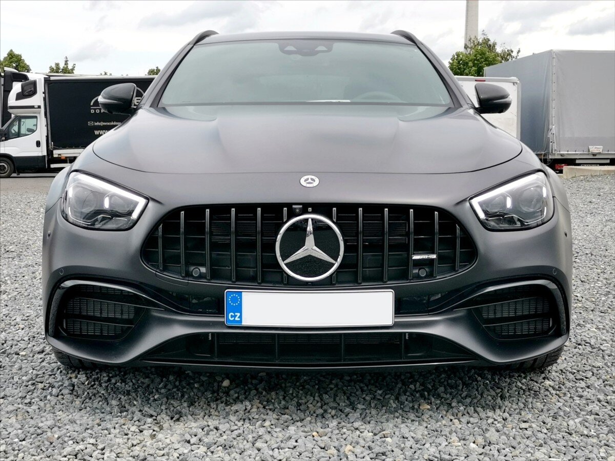 Mercedes-Benz Třídy E Kombi 4,0 l 450 kw