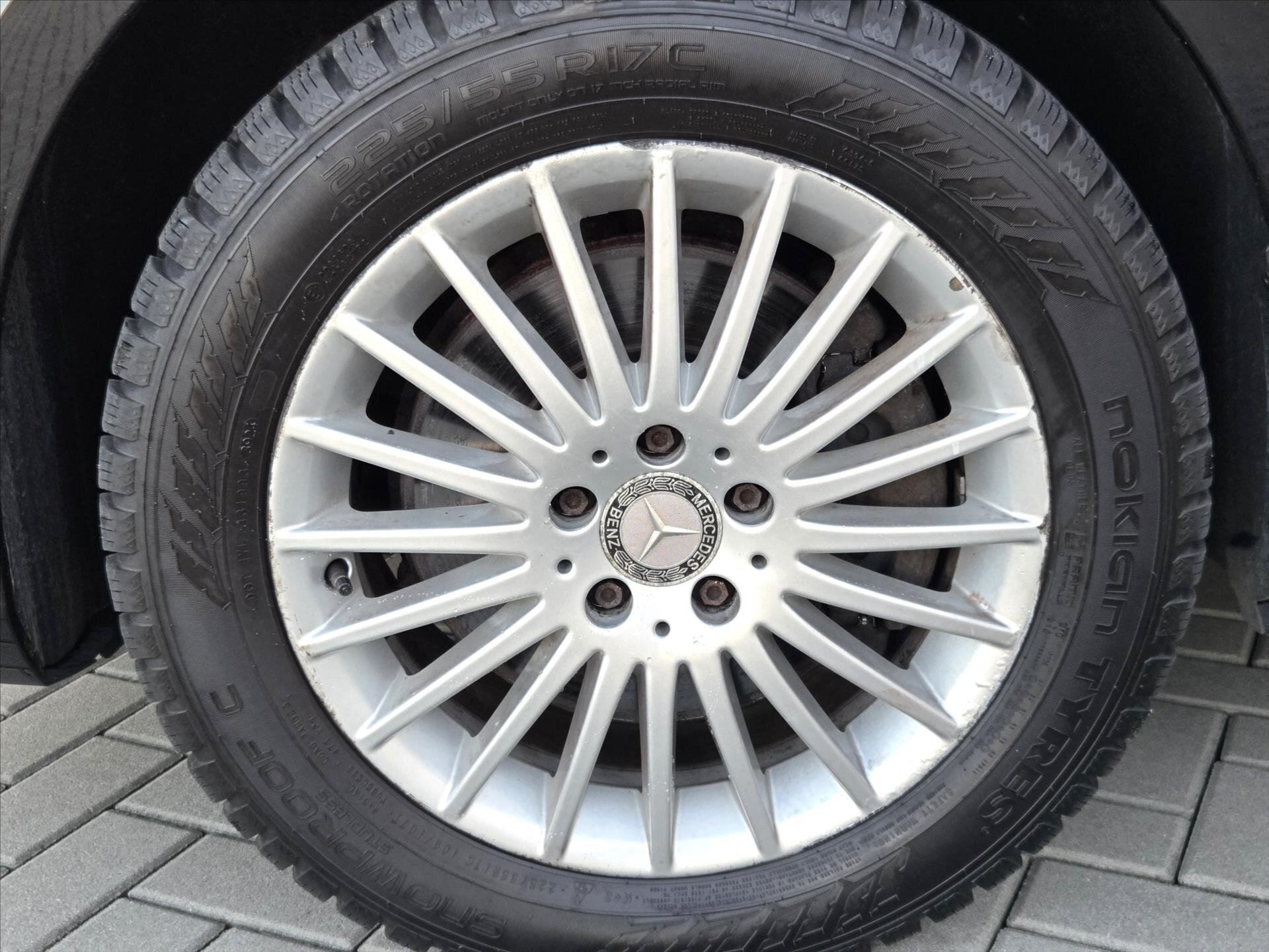 Mercedes-Benz Třídy V Kombi 2,1 l 140 kw