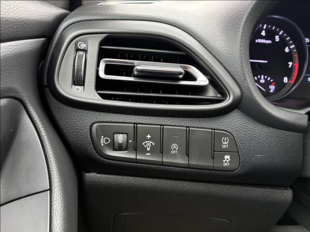 Hyundai i30 Kombi 998,0 88 kw