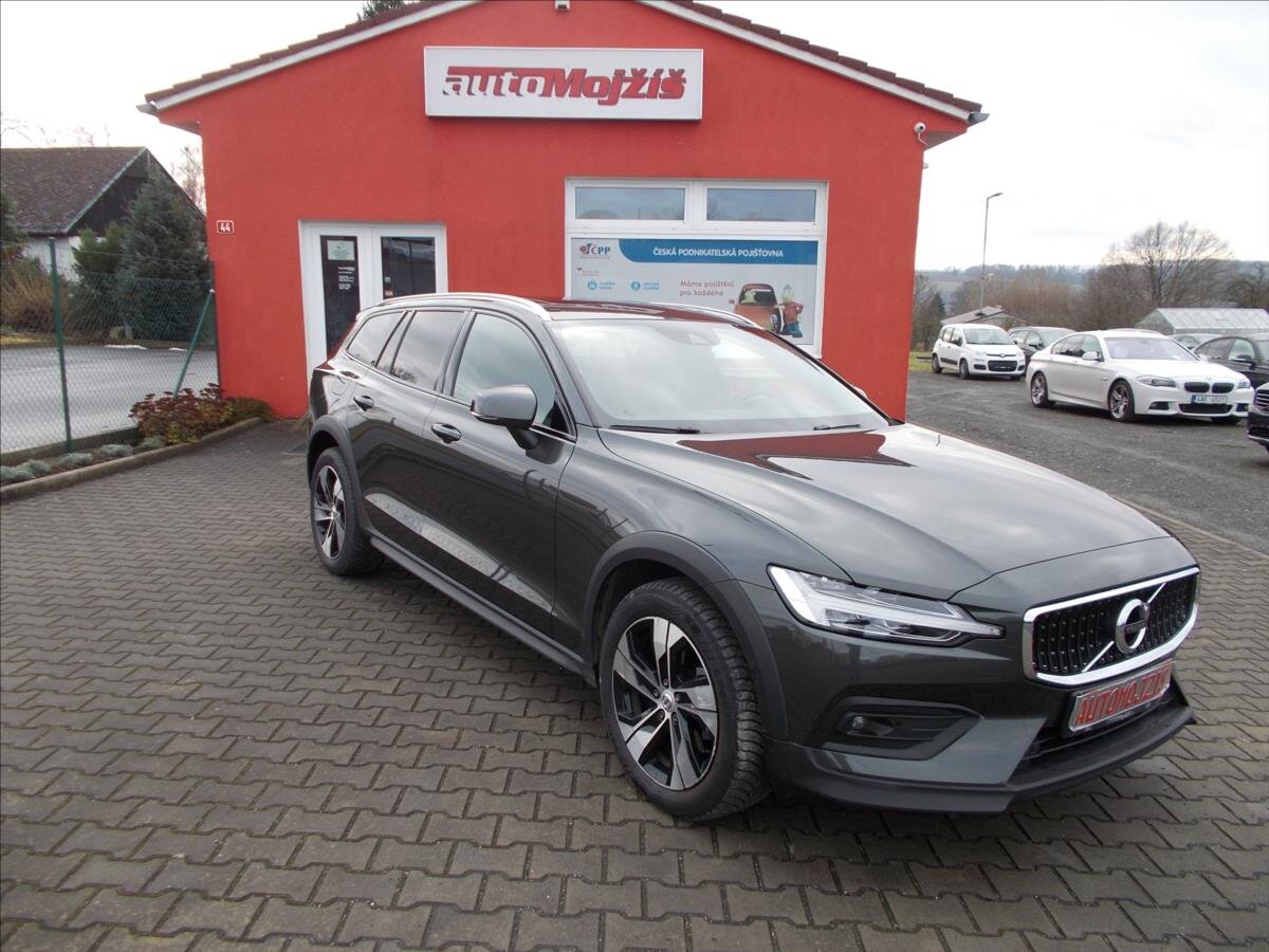 Volvo V60 Kombi 2,0 l 145 kw