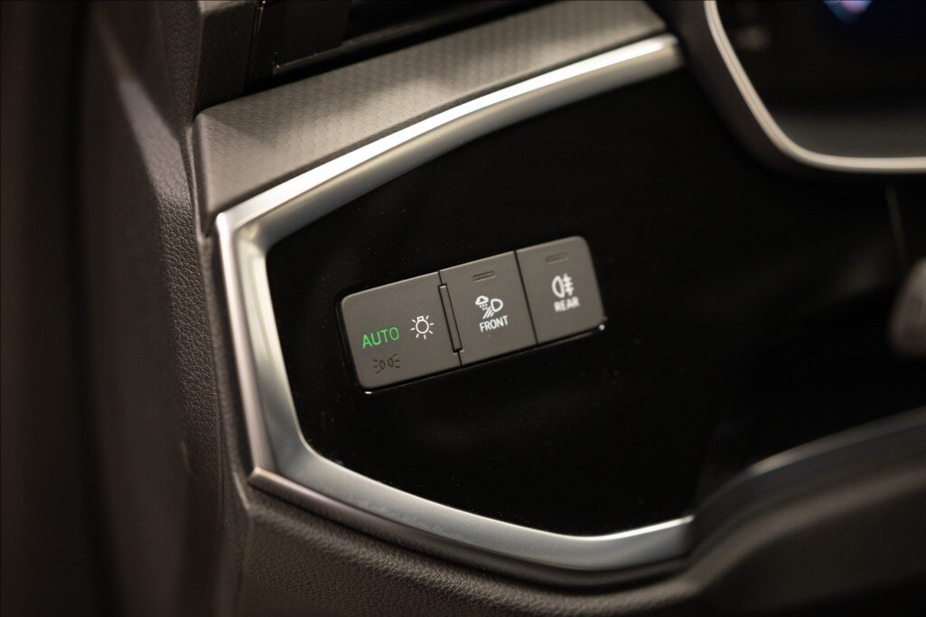 Audi Q3 SUV / Terénní 1,5 l 110 kw