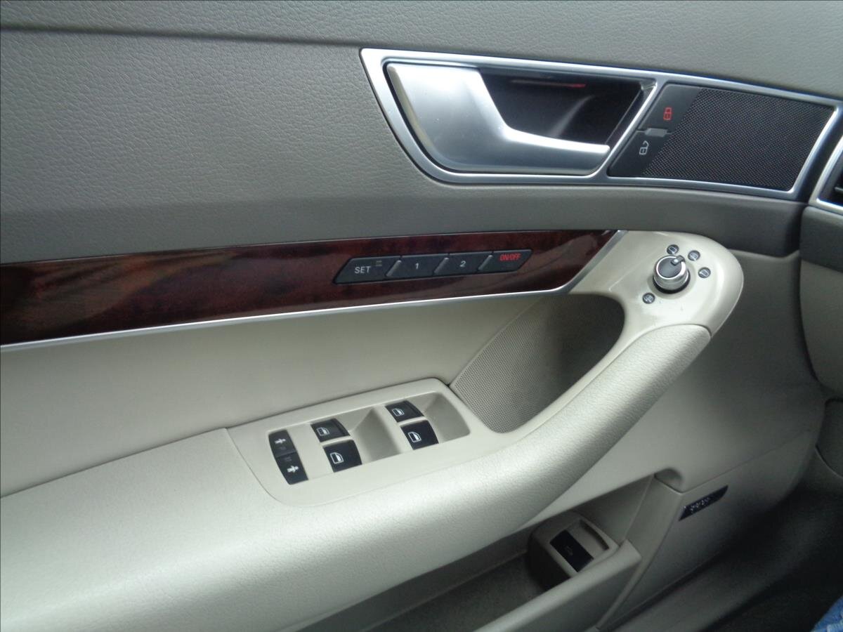 Audi A6 Kombi 3,0 l 176 kw