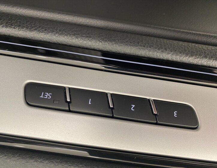 Volkswagen Touareg 13