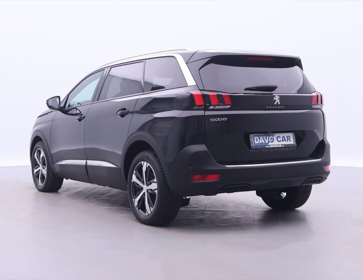 Peugeot 5008 SUV 1,2 l 96 kw