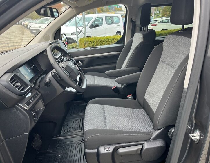 Toyota ProAce Verso 13