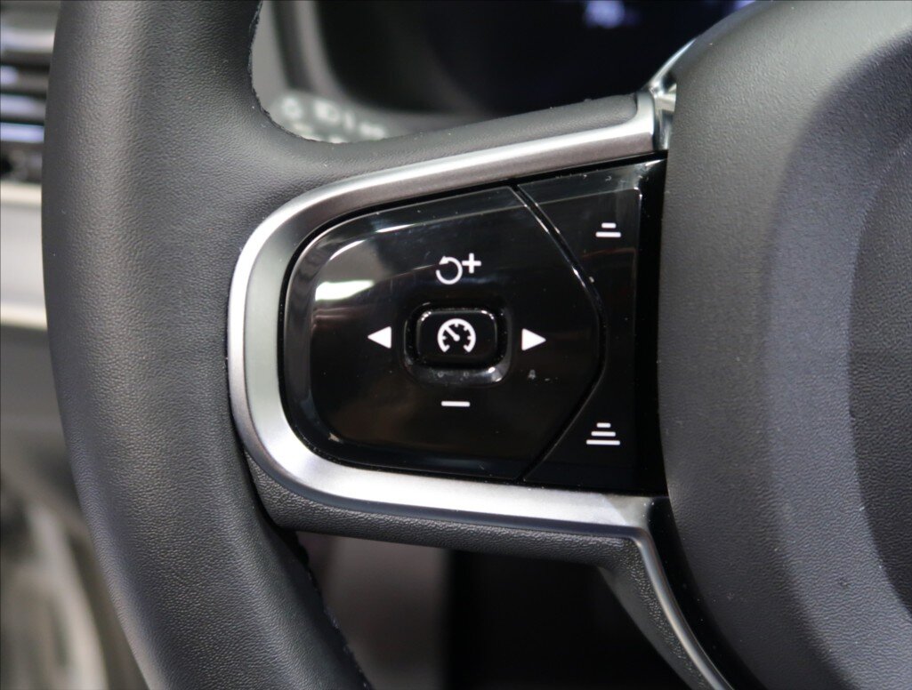 Volvo XC90 SUV / Terénní 2,0 l 173 kw