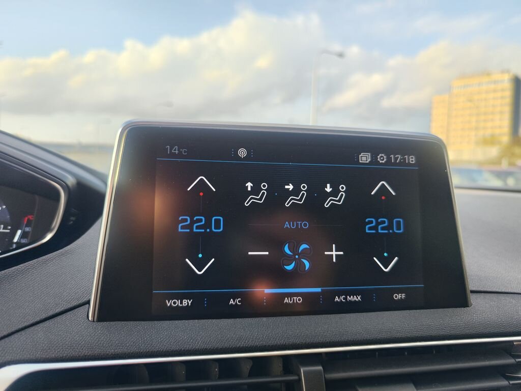 Peugeot 5008 SUV / Terénní 1,2 l 96 kw