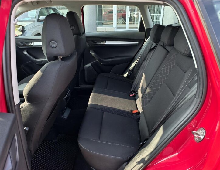 Škoda Karoq SUV 1,5 l 110 kw