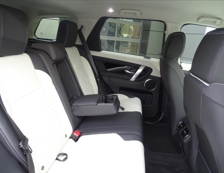 Land Rover Discovery Sport 22