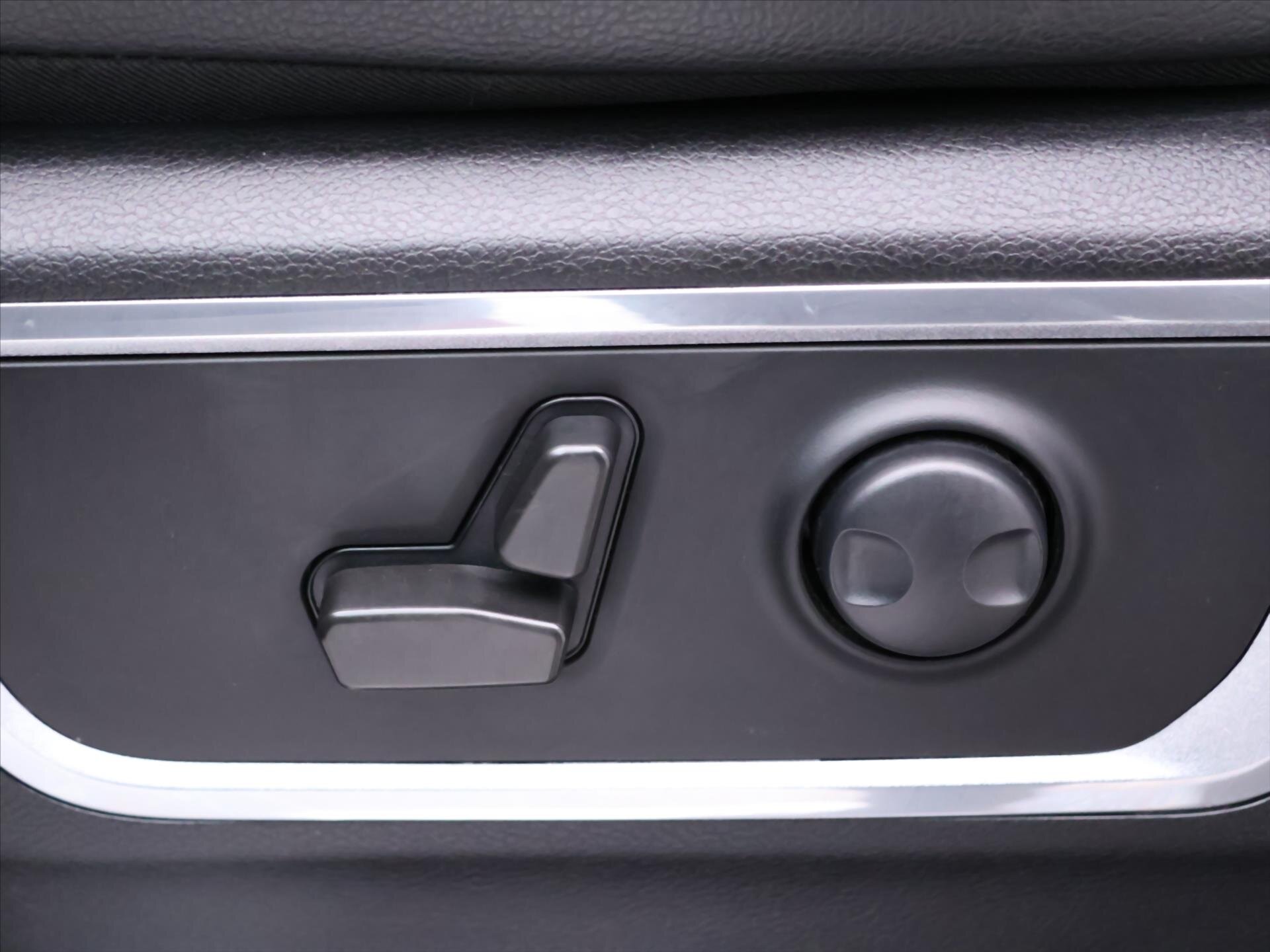 Dodge RAM Pick-up 5,7 l 291 kw