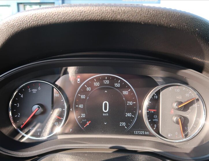 Opel Insignia Kombi 2,0 l 125 kw