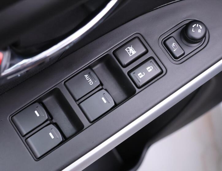 Suzuki SX4 S-Cross 17