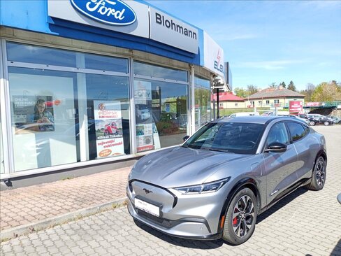 Ford Mustang SUV / Terénní 0,0 273 kw