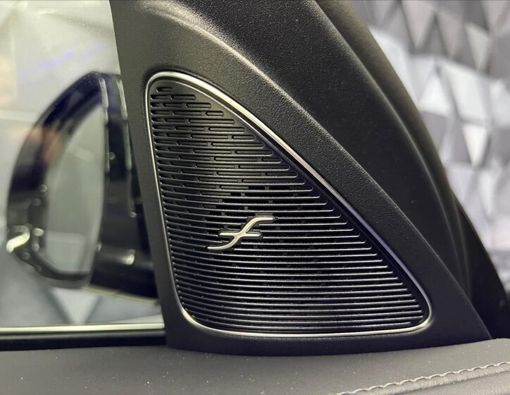 Mercedes-Benz Třídy E Sedan / Limuzína 2,0 l 240 kw