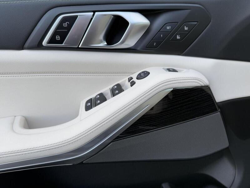 BMW X5 SUV 3,0 l 250 kw