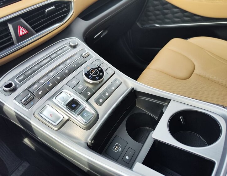 Hyundai Santa Fe SUV / Terénní 2,2 l 142 kw