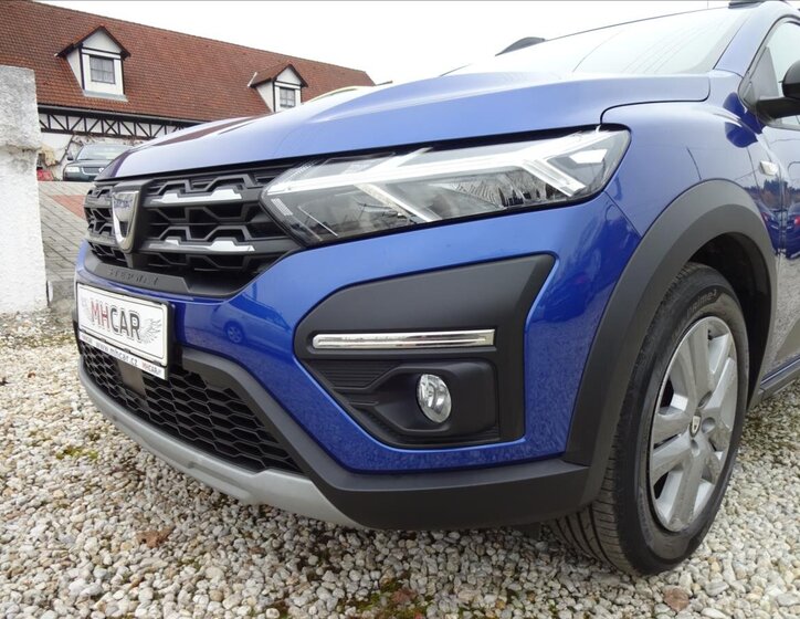 Dacia Sandero Hatchback 999,0 67 kw