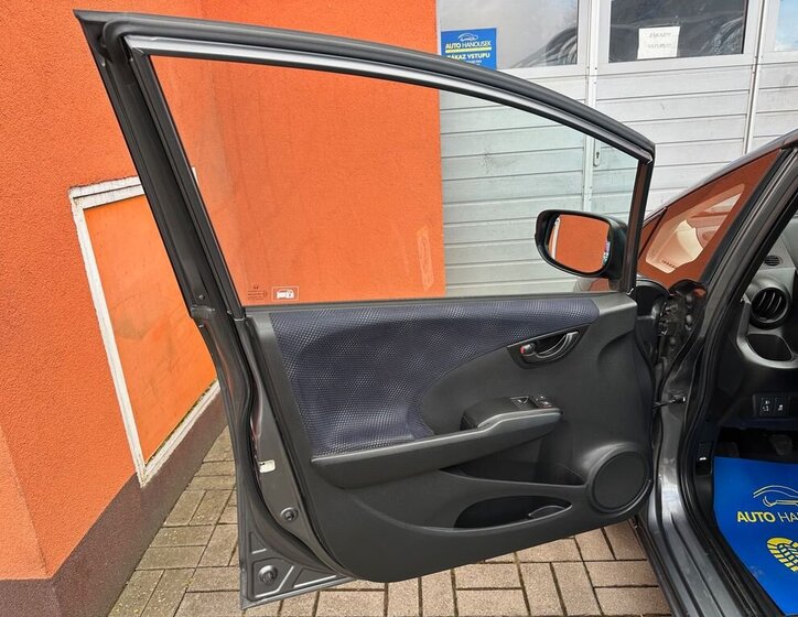 Honda Jazz Hatchback 1,2 l 66 kw