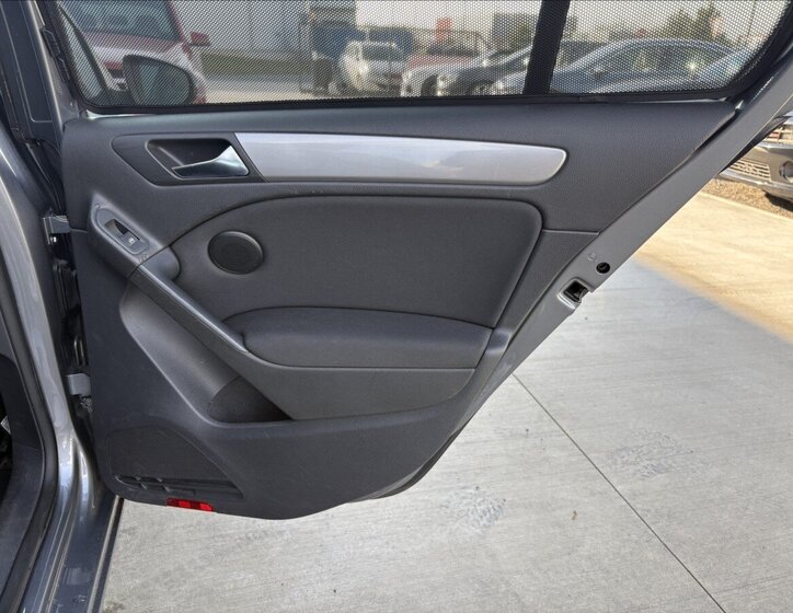 Volkswagen Golf Hatchback 1,2 l 77 kw