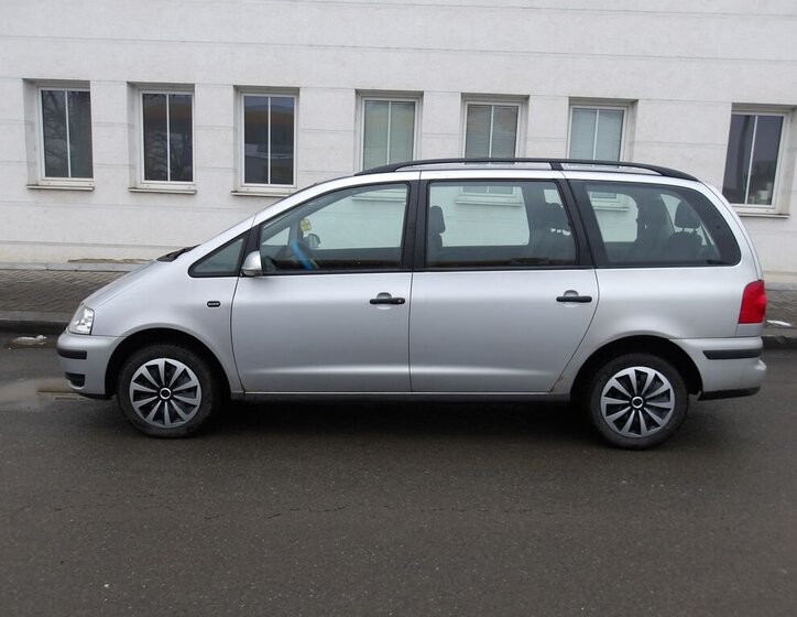 Volkswagen Sharan Kombi 1,9 l 85 kw
