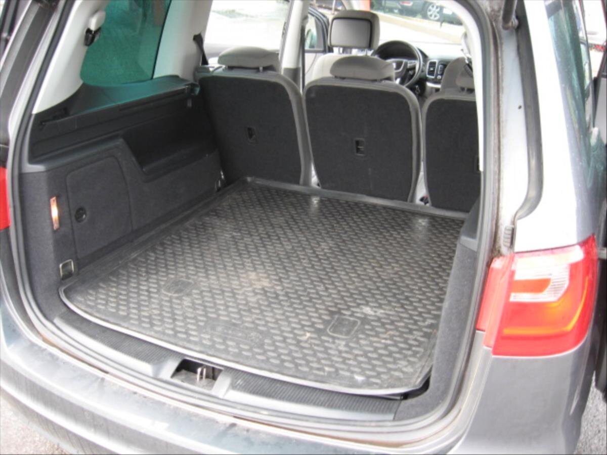 Seat Alhambra Kombi 2,0 l 103 kw