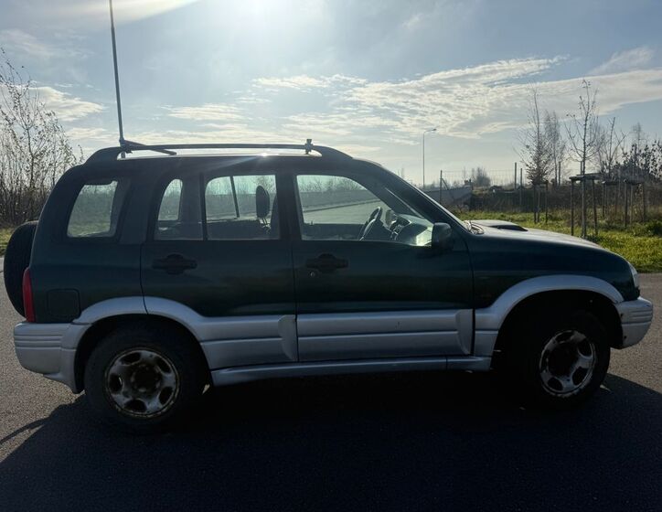 Suzuki Grand Vitara 6