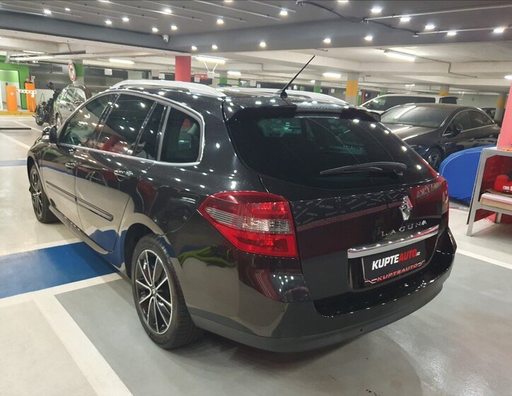 Renault Laguna Kombi 2,0 l 103 kw