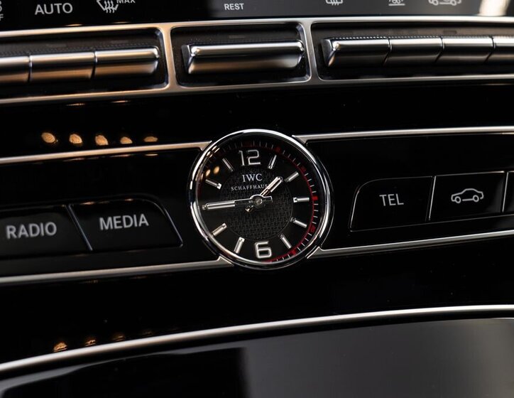 Mercedes-Benz Třídy E 18