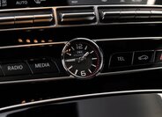 Mercedes-Benz Třídy E 18