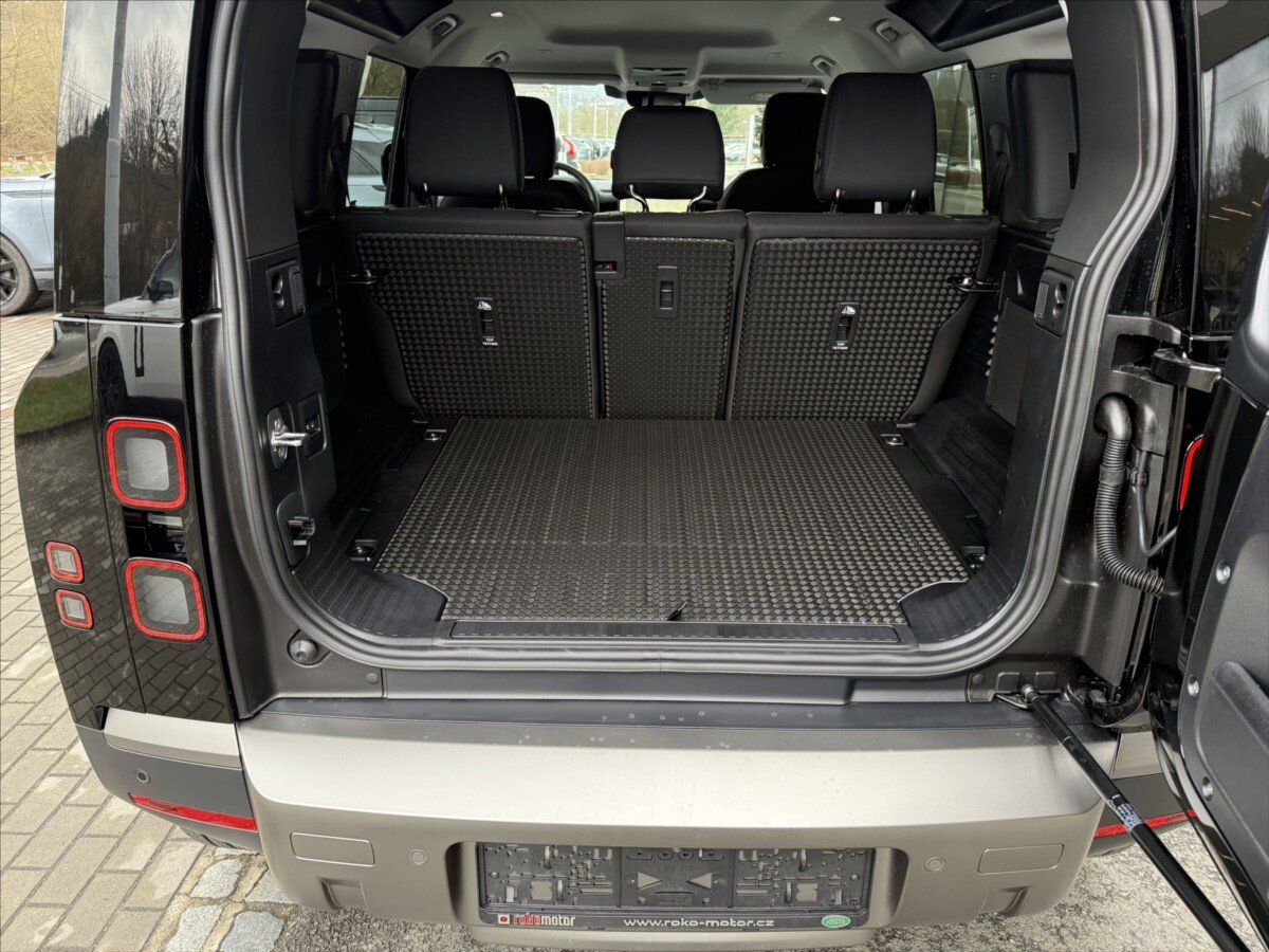 Land Rover Defender SUV / Terénní 3,0 l 147 kw