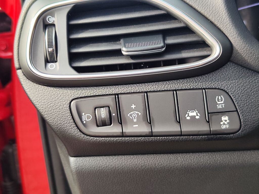 Hyundai i30 Liftback 1,4 l 103 kw