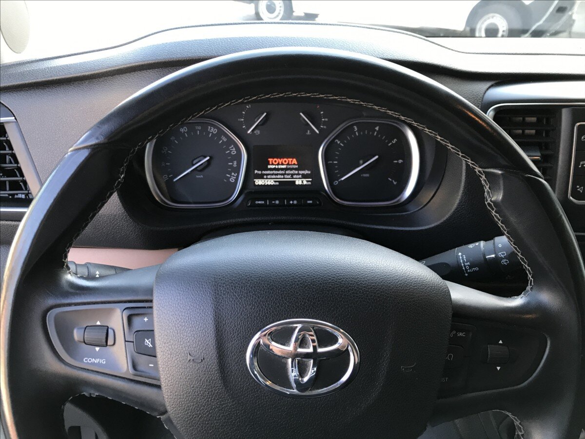Toyota ProAce Kombi 2,0 l 110 kw