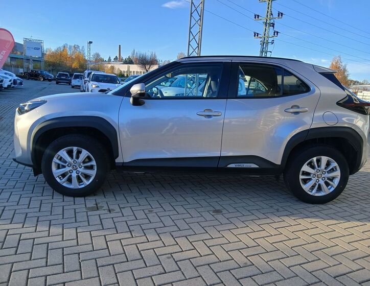 Toyota Yaris Cross 3