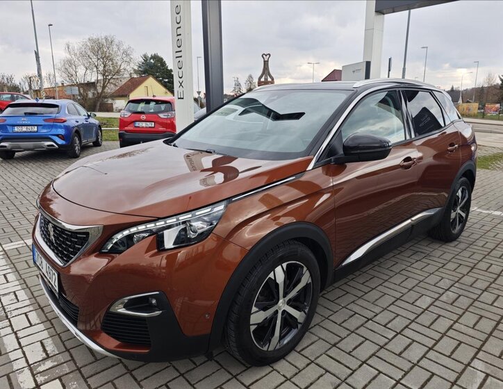 Peugeot 3008 SUV / Terénní 2,0 l 110 kw