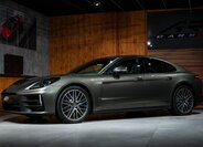 Porsche Panamera 1