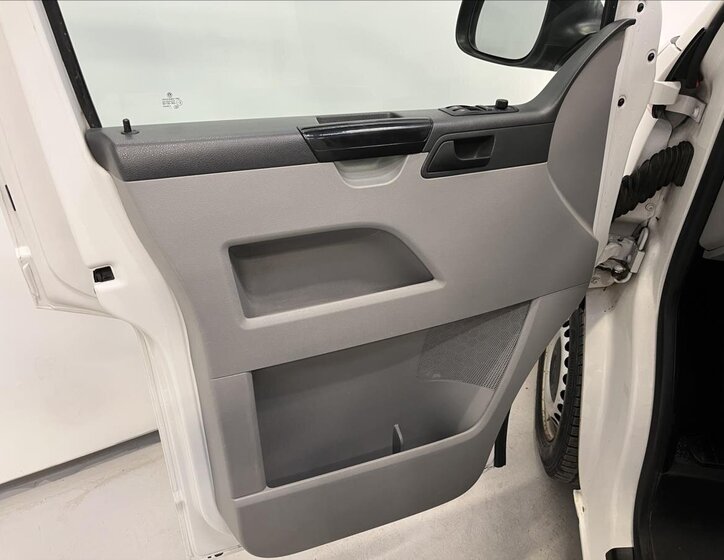 Volkswagen Transporter Skříň 2,0 l 75 kw