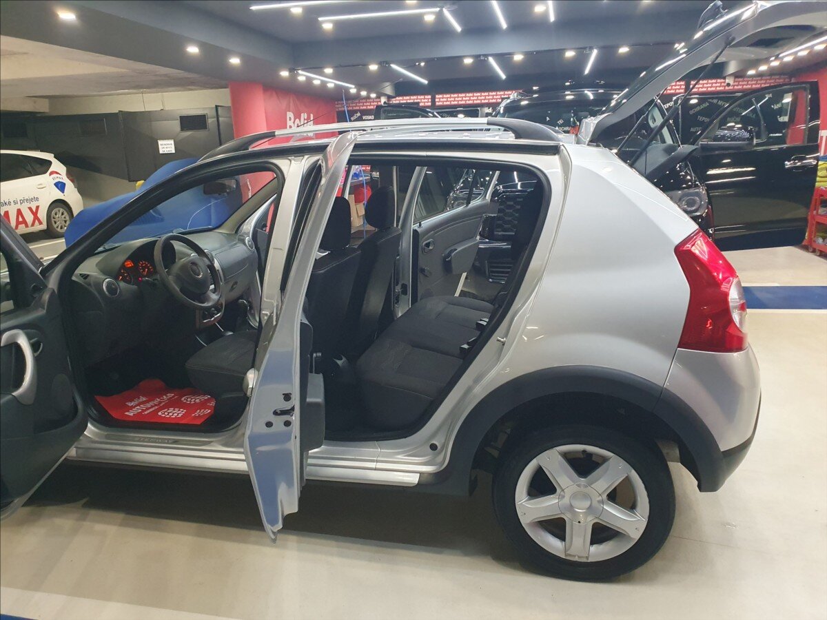 Dacia Sandero Hatchback 1,6 l 62 kw
