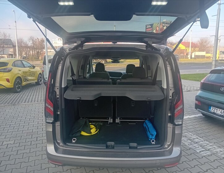 Ford Tourneo Connect Kombi 1,5 l 0