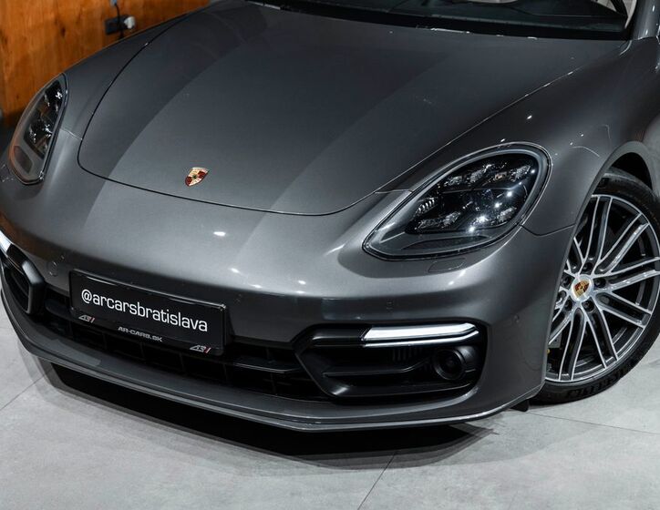 Porsche Panamera 5