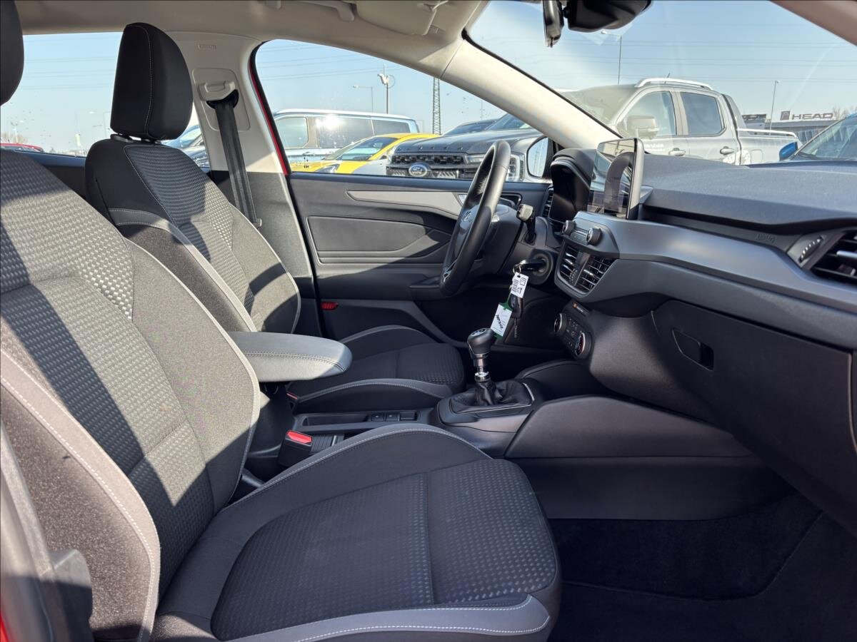 Ford Focus Kombi 999,0 92 kw