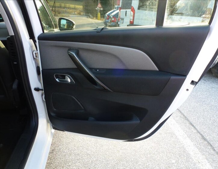 Citroën Grand C4 Picasso Kombi 2,0 l 110 kw