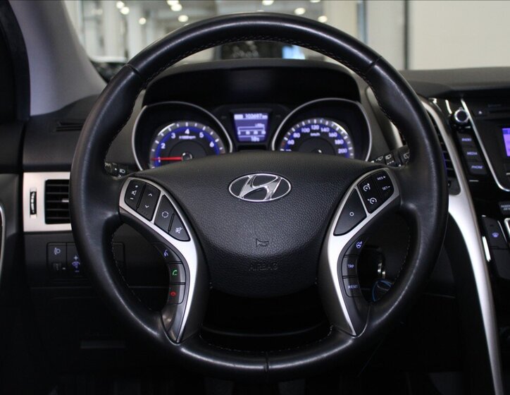 Hyundai i30 Kombi 1,6 l 99 kw