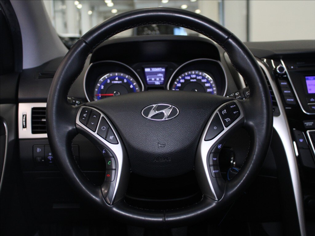 Hyundai i30 Kombi 1,6 l 99 kw