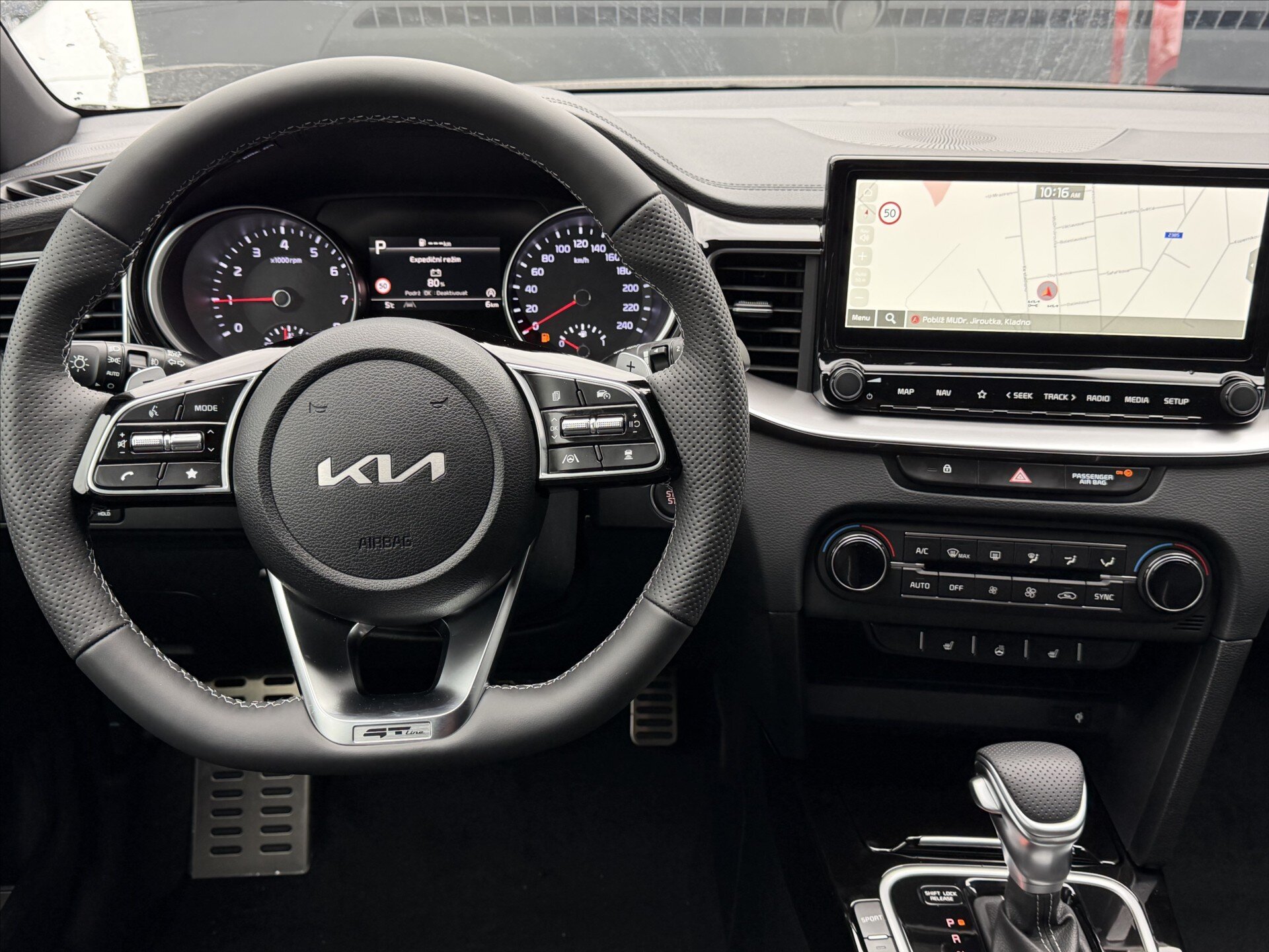 KIA XCeed SUV / Terénní 1,6 l 0