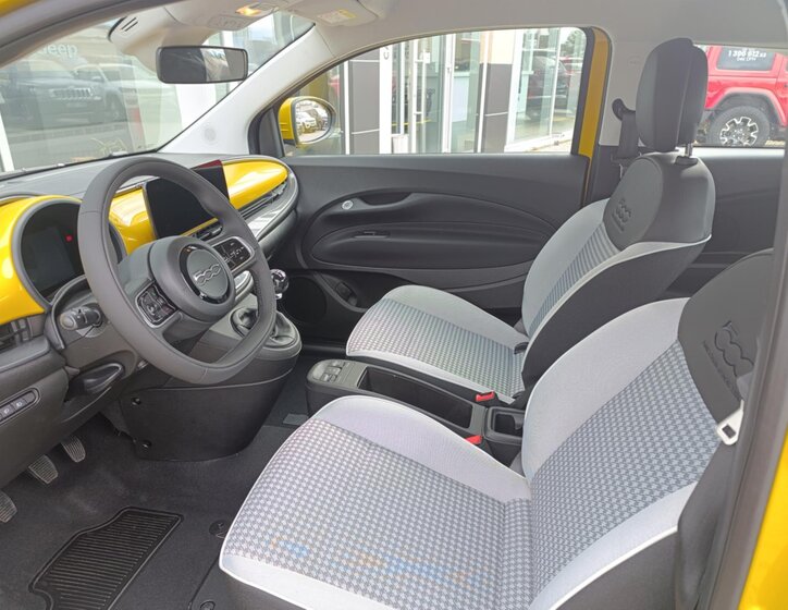 Fiat 500 Hatchback 999,0 48 kw